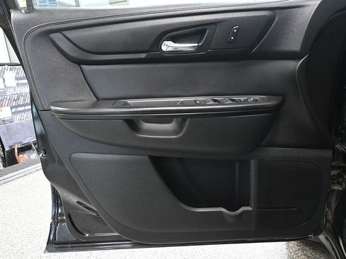 Used 2016 GMC Acadia SLE AWD/4WD image 20