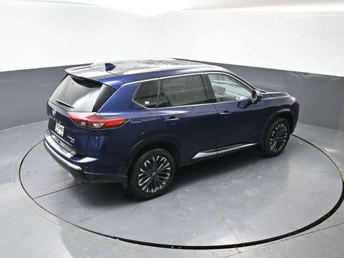 Used 2026 Nissan Rogue Platinum w/ Platinum Premium Package AWD/4WD image 14