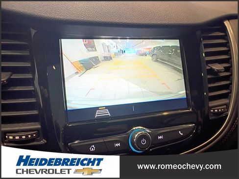 Certified 2020 Chevrolet Trax LT w/ LT Convenience Package image 22