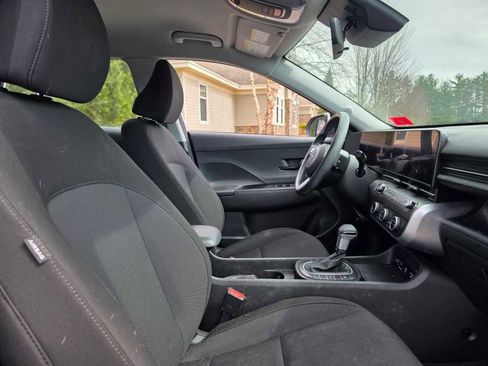 Used 2024 Hyundai Kona SE image 22
