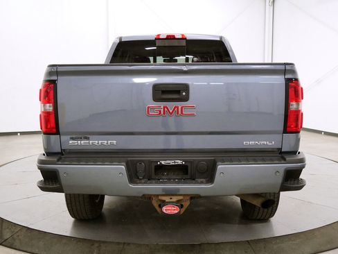 Used 2016 GMC Sierra 3500 Denali w/ Suspension Package, Off-Road AWD/4WD image 6