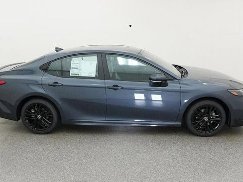 New 2026 Toyota Camry SE image 11