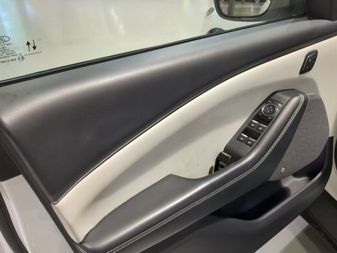 Used 2021 Ford Mustang Mach-E Premium AWD/4WD image 15
