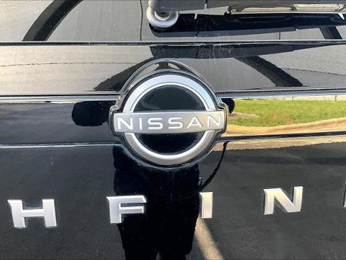 Certified 2025 Nissan Pathfinder S FWD image 30