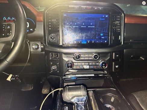 Used 2021 Ford F150 Lariat image 7