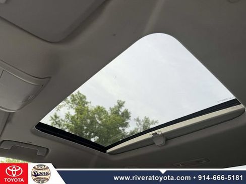Used 2018 Buick Enclave Premium w/ Experience Buick Package AWD/4WD image 28