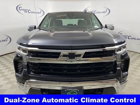 Used 2022 Chevrolet Silverado 1500 LT AWD/4WD image 11