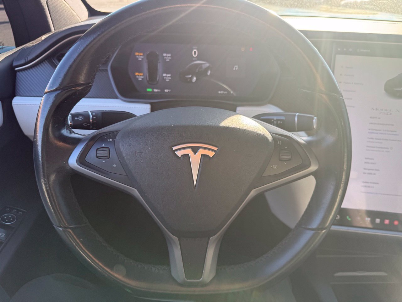 Used 2018 Tesla Model X 75D AWD/4WD image 17
