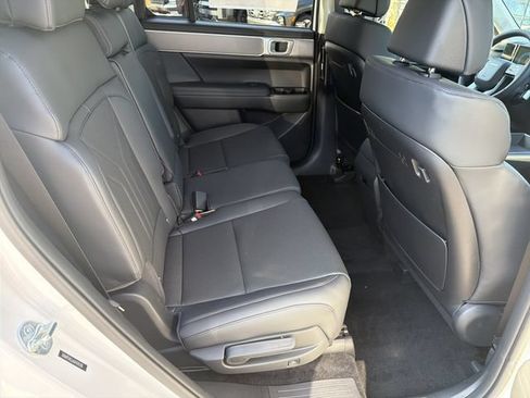 New 2027 Hyundai Santa Fe SEL FWD image 17