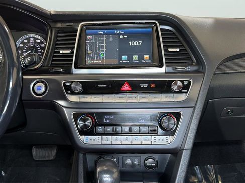 Used 2019 Hyundai Sonata Limited w/ Ultimate Package 04 FWD image 15