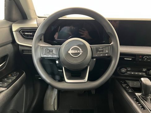 New 2026 Nissan Kicks SV w/ SV Premium Package image 12