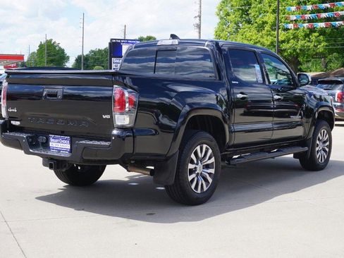 Used 2021 Toyota Tacoma Limited AWD/4WD image 3