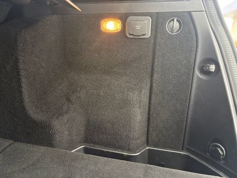 Used 2013 Mercedes-Benz GLK 350 4MATIC image 28