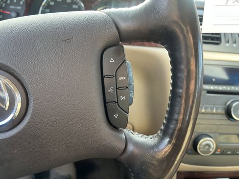 Used 2007 Buick Lucerne CXL image 19