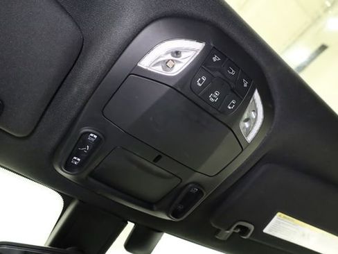 Used 2019 Chrysler Pacifica Touring-L Plus w/ S Appearance Package image 21