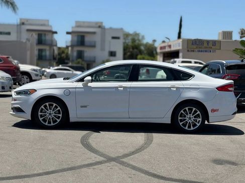 Used 2018 Ford Fusion Energi SE FWD image 8