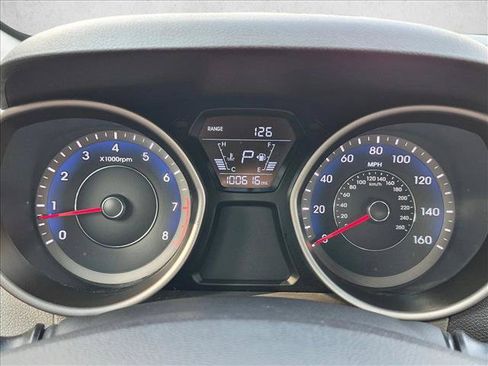 Used 2015 Hyundai Elantra SE w/ Option Group 02 FWD image 12