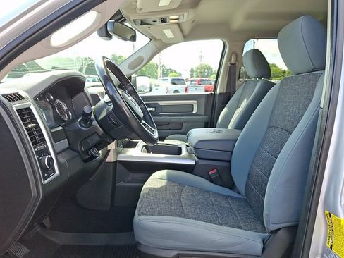 Used 2019 RAM 1500 Big Horn AWD/4WD image 14