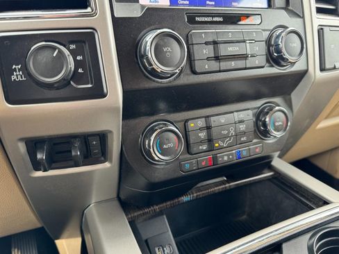 Used 2020 Ford F350 Lariat w/ Lariat Value Package image 18