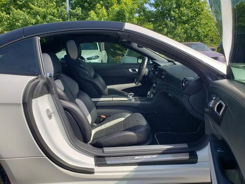 Used 2016 Mercedes-Benz SL 63 AMG image 12