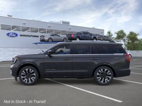 New 2026 Ford Expedition Platinum image 4