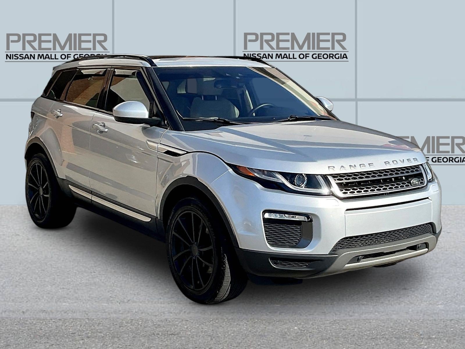 Used 2017 Land Rover Range Rover Evoque HSE AWD/4WD image 3