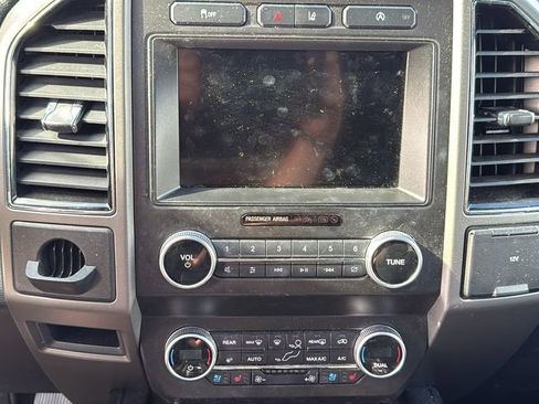 Used 2021 Ford Expedition Max XLT image 9