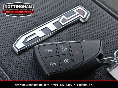 Used 2025 GMC Sierra 2500 AT4 AWD/4WD image 31