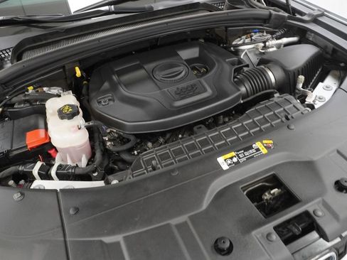 Used 2023 Jeep Grand Cherokee Overland w/ Luxury Tech Group IV AWD/4WD image 52