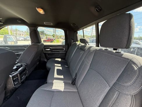 Used 2024 RAM 3500 Big Horn w/ Night Edition AWD/4WD image 25