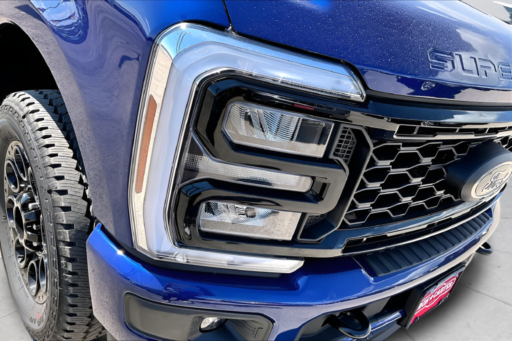 New 2026 Ford F250 Lariat w/ Black Appearance Package AWD/4WD image 17