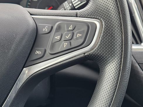 Used 2019 Chevrolet Malibu LT image 28