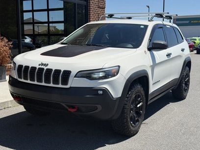 Used 2019 Jeep Cherokee Trailhawk w/ Comfort/Convenience Group