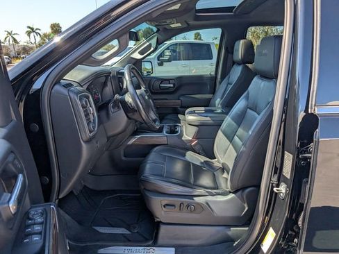 Used 2019 Chevrolet Silverado 1500 High Country w/ Technology Package image 5