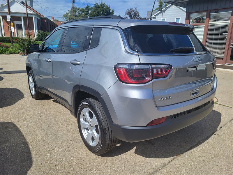 Used 2021 Jeep Compass Latitude AWD/4WD image 4