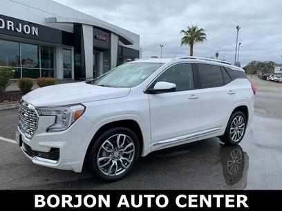 Used 2024 GMC Terrain Denali w/ Denali Premium Package