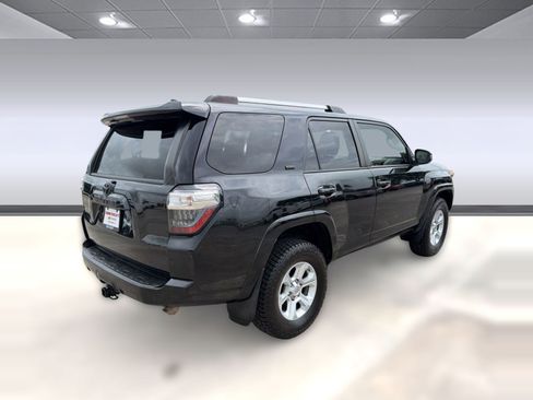 Used 2021 Toyota 4Runner SR5 AWD/4WD image 8