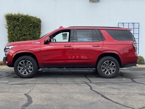 Used 2023 Chevrolet Tahoe Z71 w/ Z71 Off-Road Package image 4