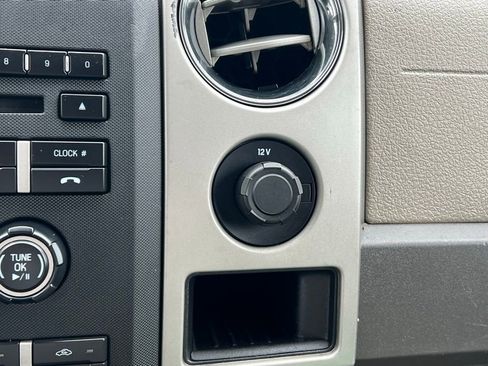 Used 2010 Ford F150 XLT image 26