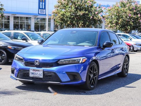 Used 2024 Honda Civic Sport image 3