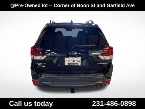 Used 2020 Subaru Forester Premium AWD/4WD image 4
