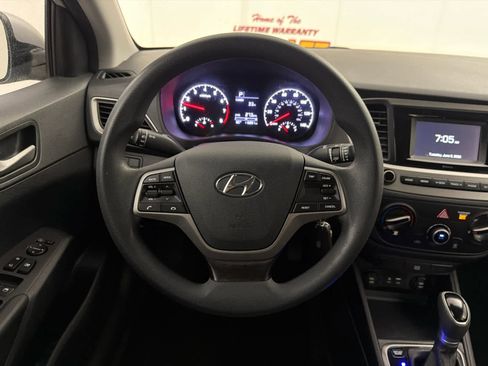 Used 2018 Hyundai Accent SE FWD image 17