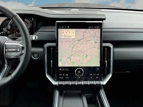 New 2026 GMC Acadia Elevation w/ Elevation Premium Package AWD/4WD image 8