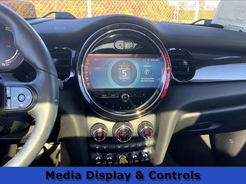 Used 2023 MINI Cooper SE image 5