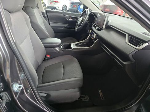 Used 2024 Toyota RAV4 XLE w/ Convenience Package image 11