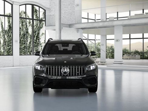 Used 2025 Mercedes-Benz GLB 35 AMG 4MATIC image 6