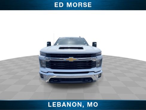 Used 2025 Chevrolet Silverado 2500 LT w/ Convenience Package AWD/4WD image 3