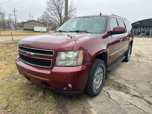 Used 2009 Chevrolet Suburban LT AWD/4WD image 17