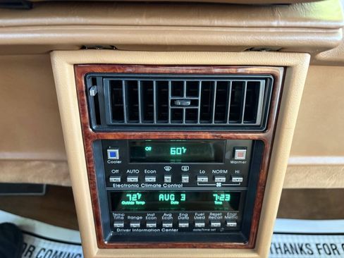 Used 1989 Cadillac Seville FWD image 17
