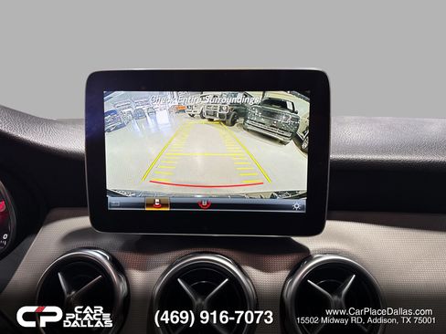 Used 2020 Mercedes-Benz GLA 250 4MATIC w/ Premium Package image 32